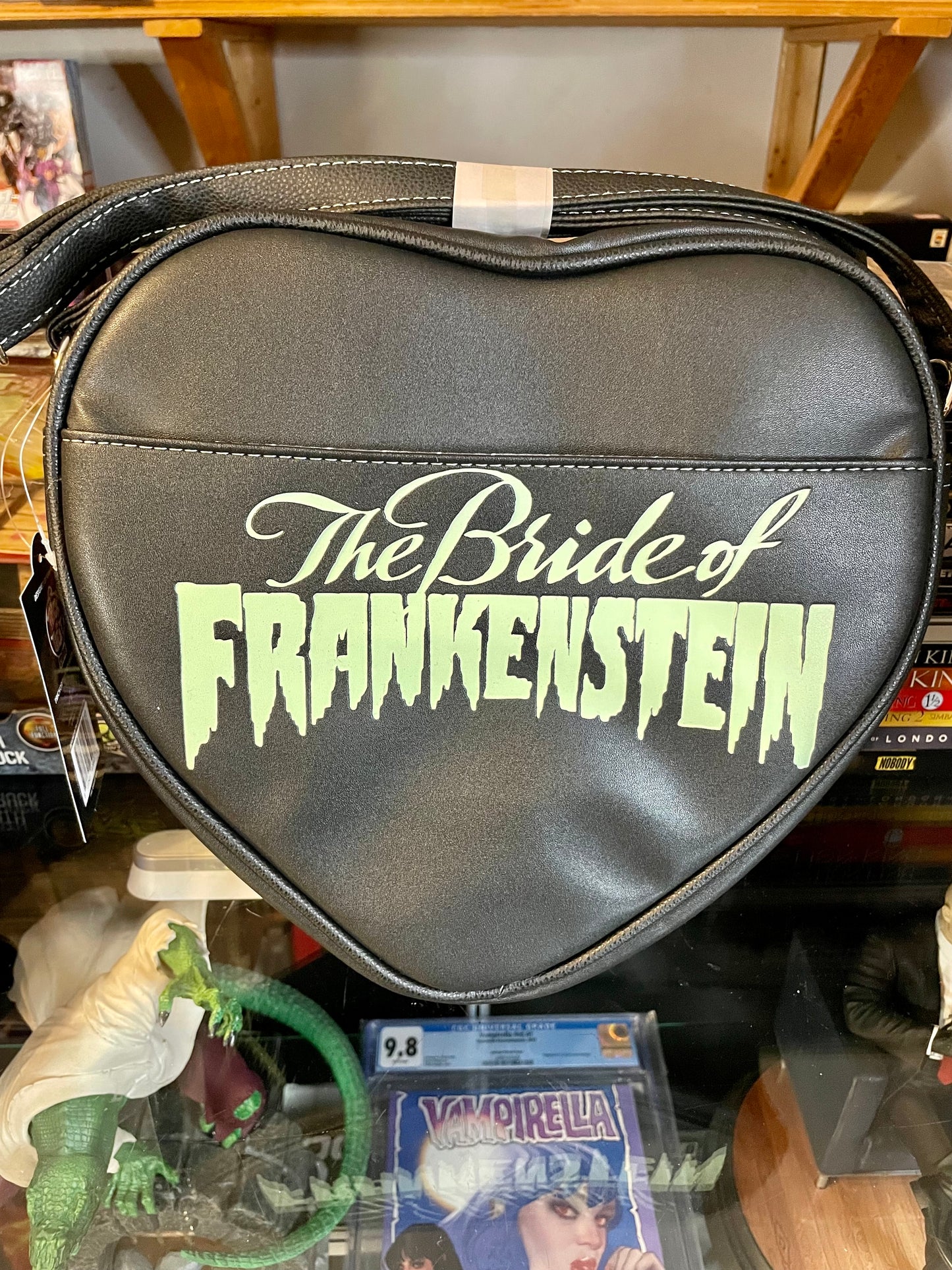 UNIVERSAL CLASSIC MONSTERS - BRIDE OF FRANKENSTEIN PURSE