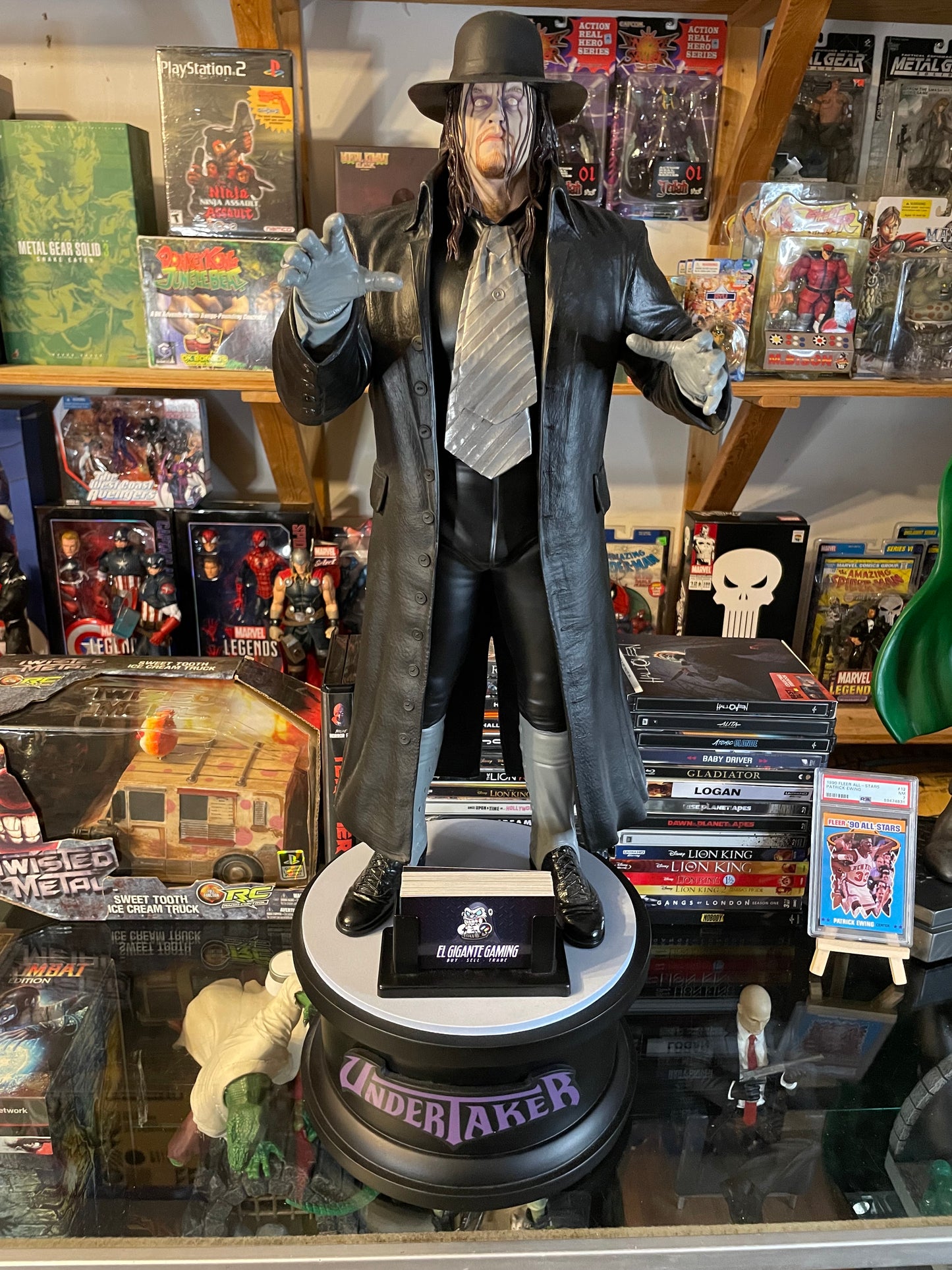 The Undertaker PCS Collectibles 1:4 Statue