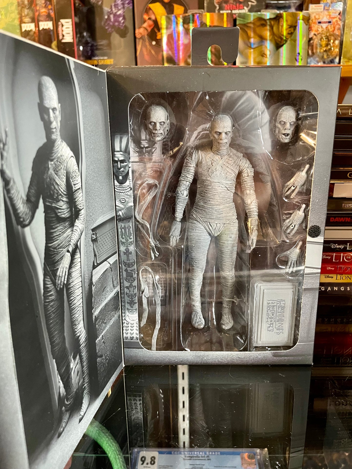 NECA Universal Monsters Ultimate Mummy Black and White Version 7-Inch Scale Action Figure