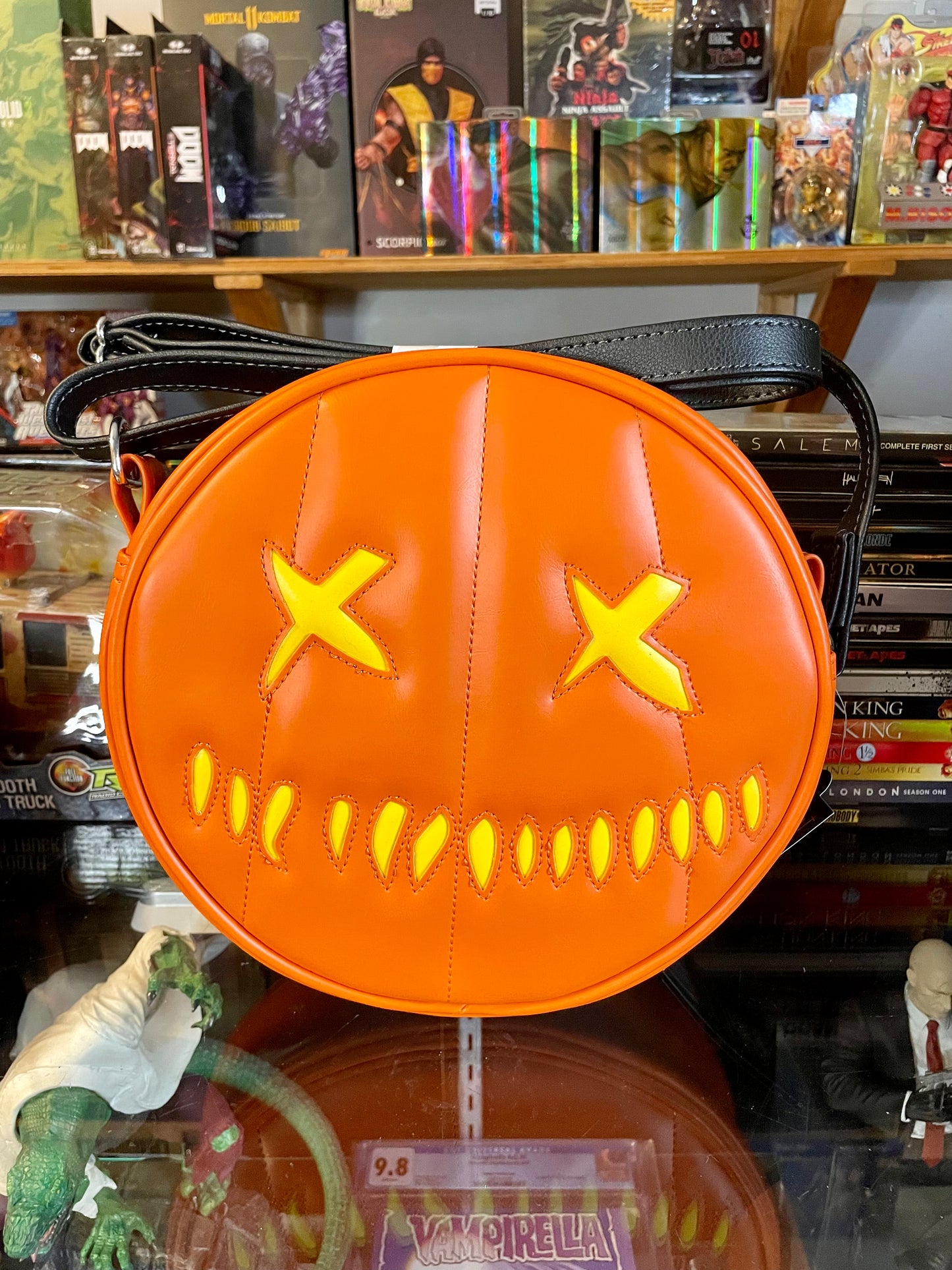 TRICK R TREAT SAM O LANTERN BAG - LIT (YELLOW)