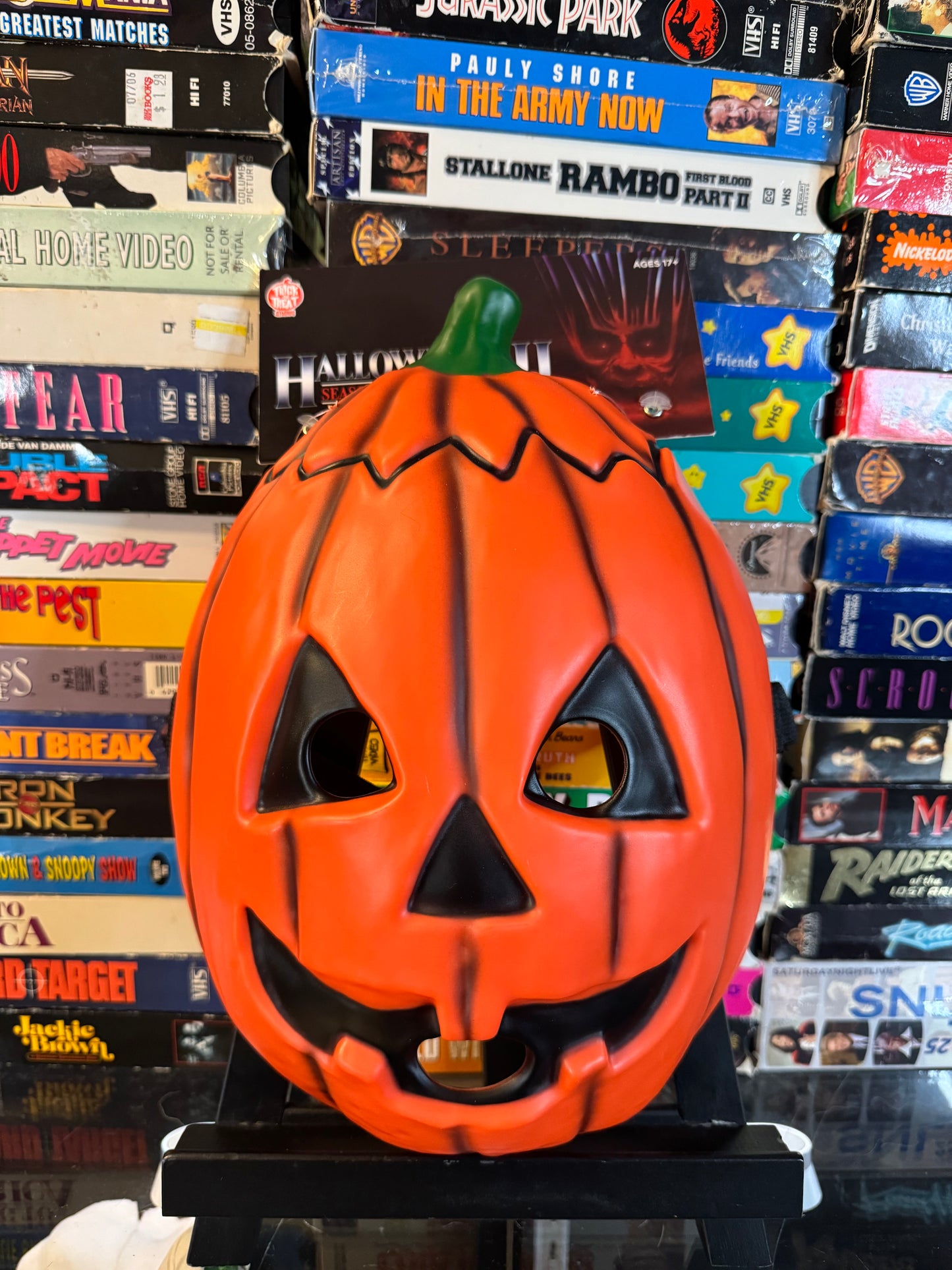 HALLOWEEN III: SEASON OF THE WITCH - PUMPKIN FACE MASK