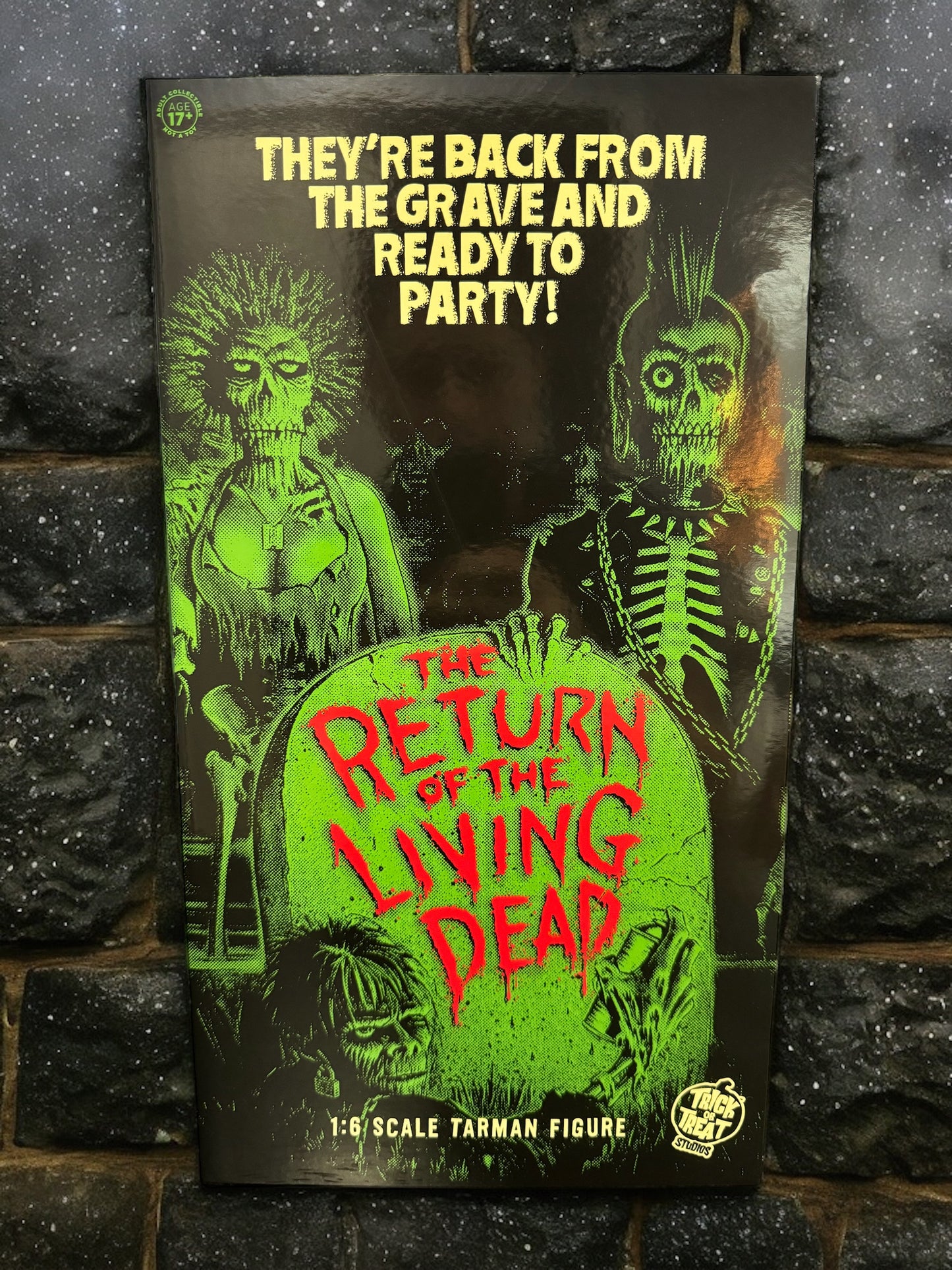 RETURN OF THE LIVING DEAD - TARMAN 1:6 SCALE FIGURE