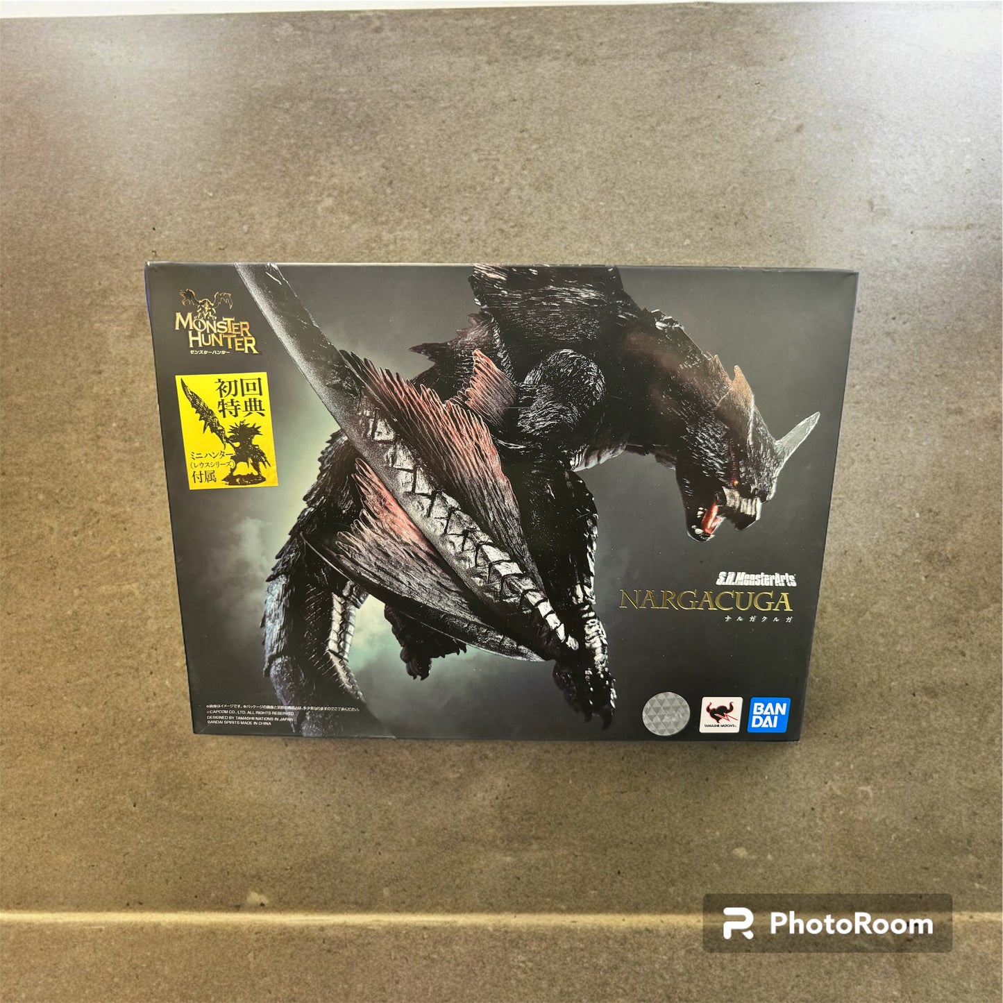 S.H.Monster Arts Monster Hunter World Iceborne Nargacuga Action Figure