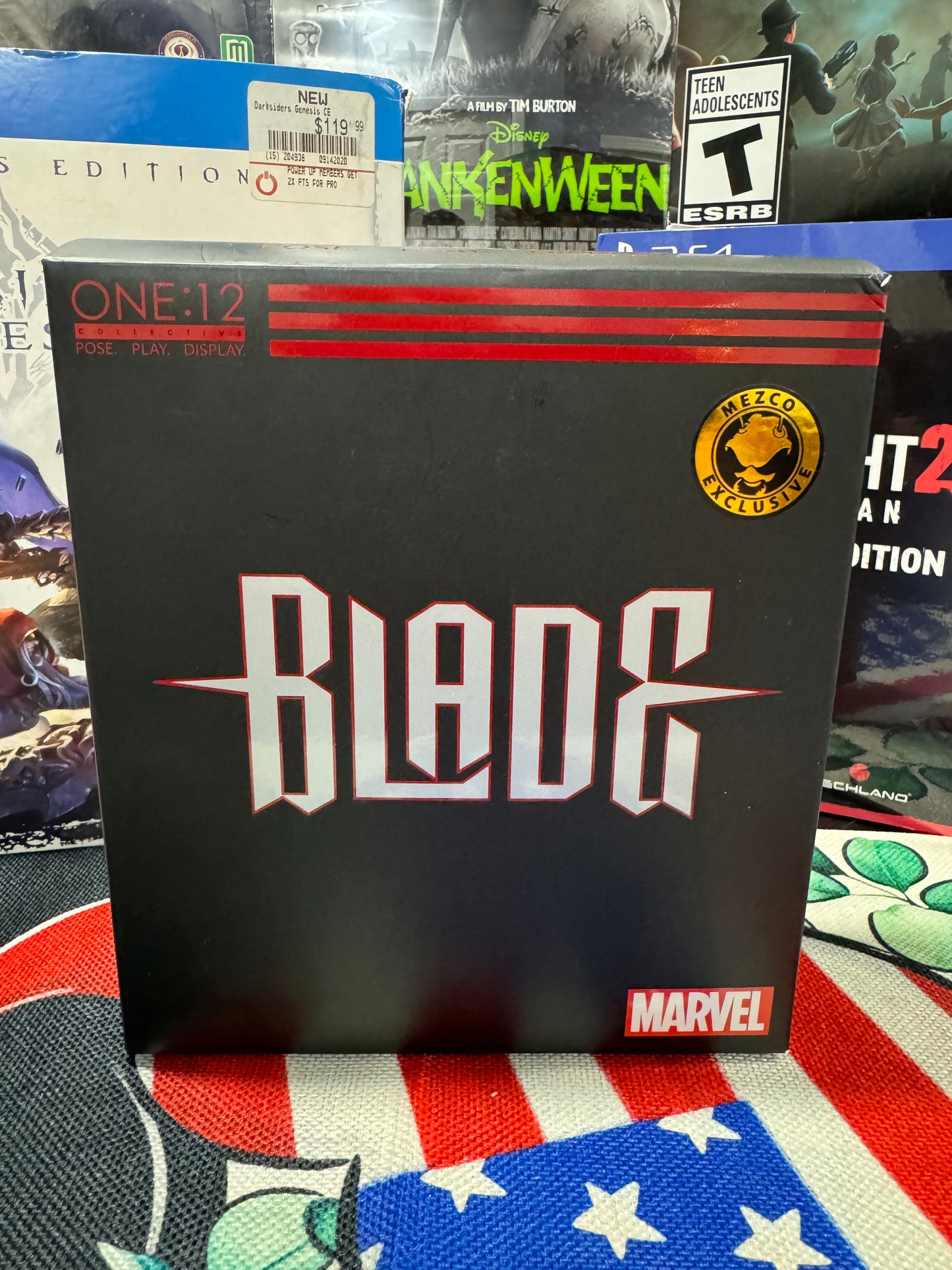 Mezco Toyz Marvel Blade Exclusive