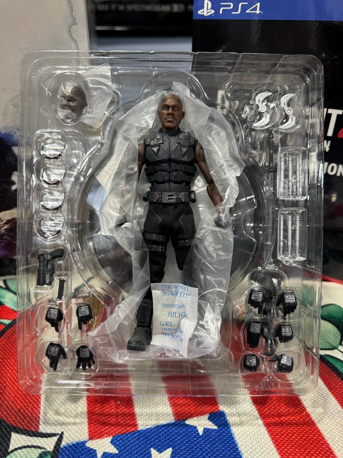 Mezco Toyz Marvel Blade Exclusive