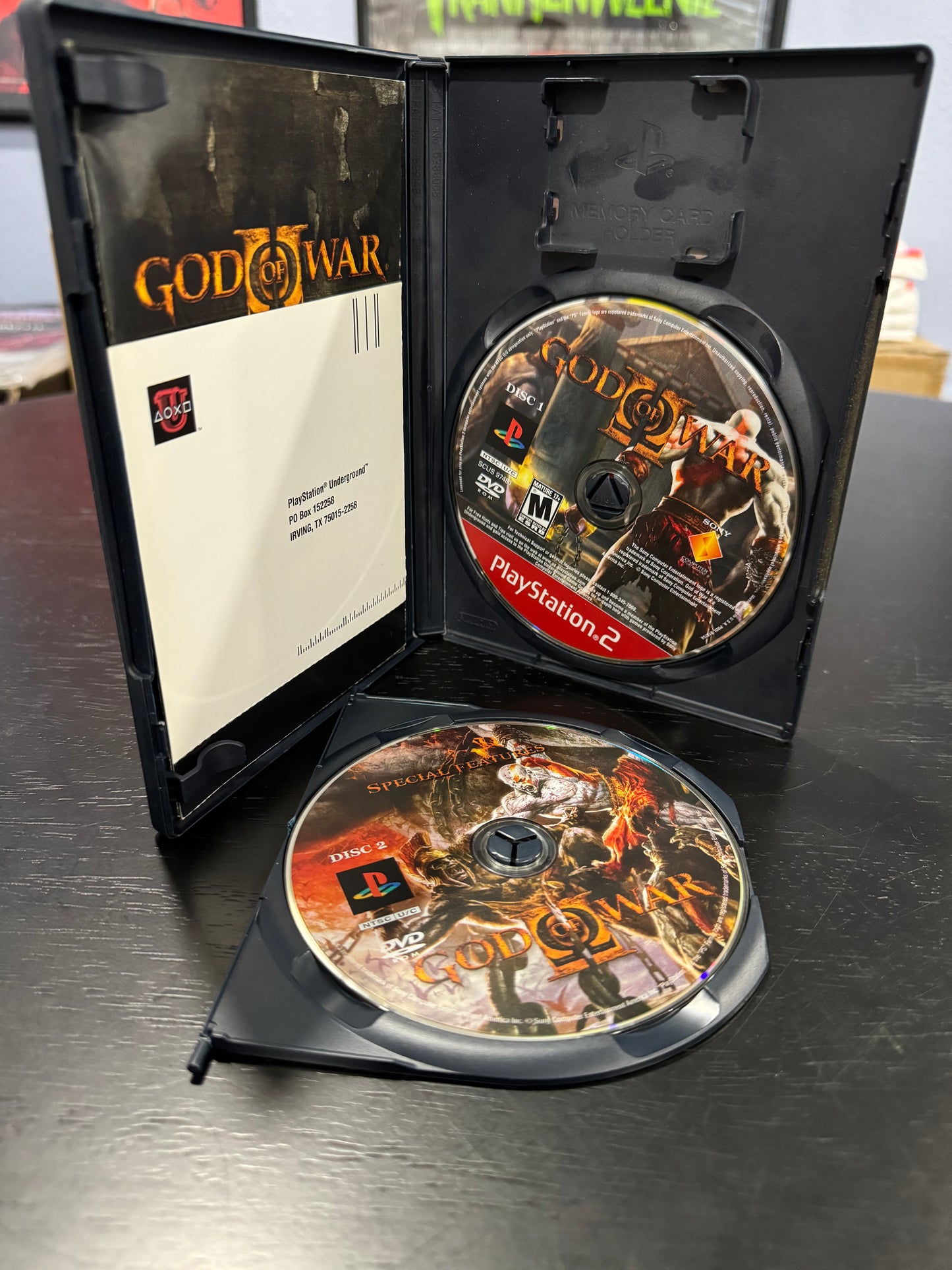 God of War II PS2 Game & LIMITED EDITION BRADYGAMES STRATEGY GUIDE