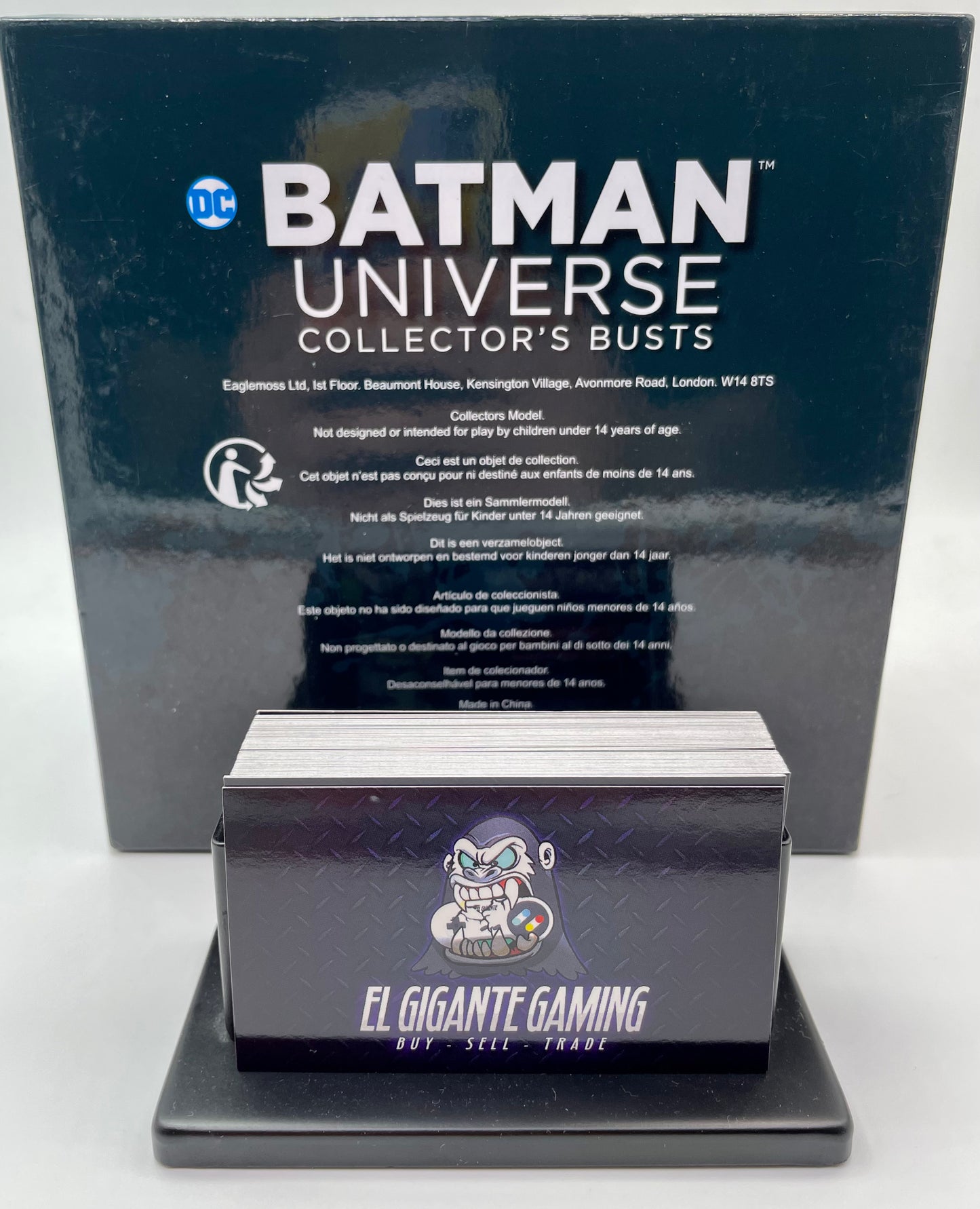 DC Batman Universe Collector’s Busts Ras al Ghul with Comic