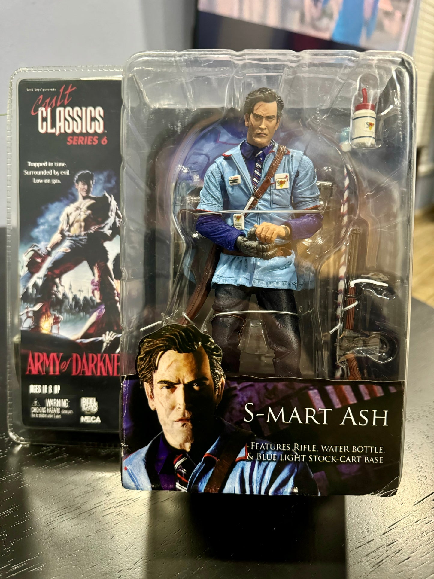 NECA Army of Darkness Cult Classics S-Mart Ash Series 6