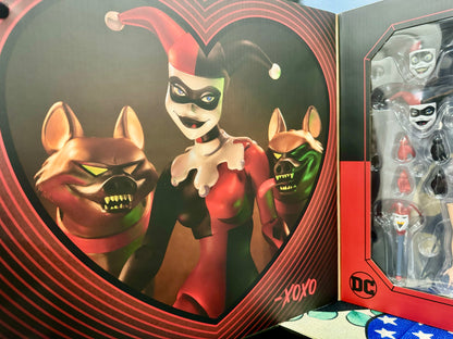 Batman: The Animated Series Harley Quinn 1/6 Scale Figure Timed Edition