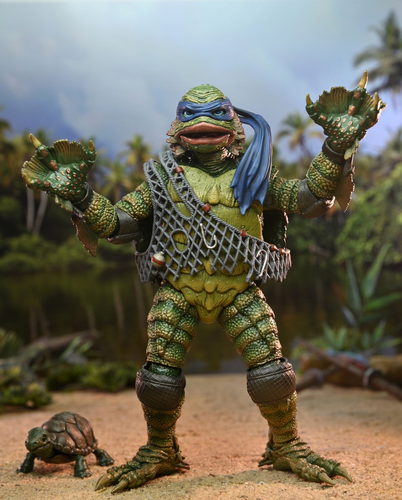NECA Universal Monsters/Teenage Mutant Ninja Turtles Leonardo as the Creature 7” Action Figure