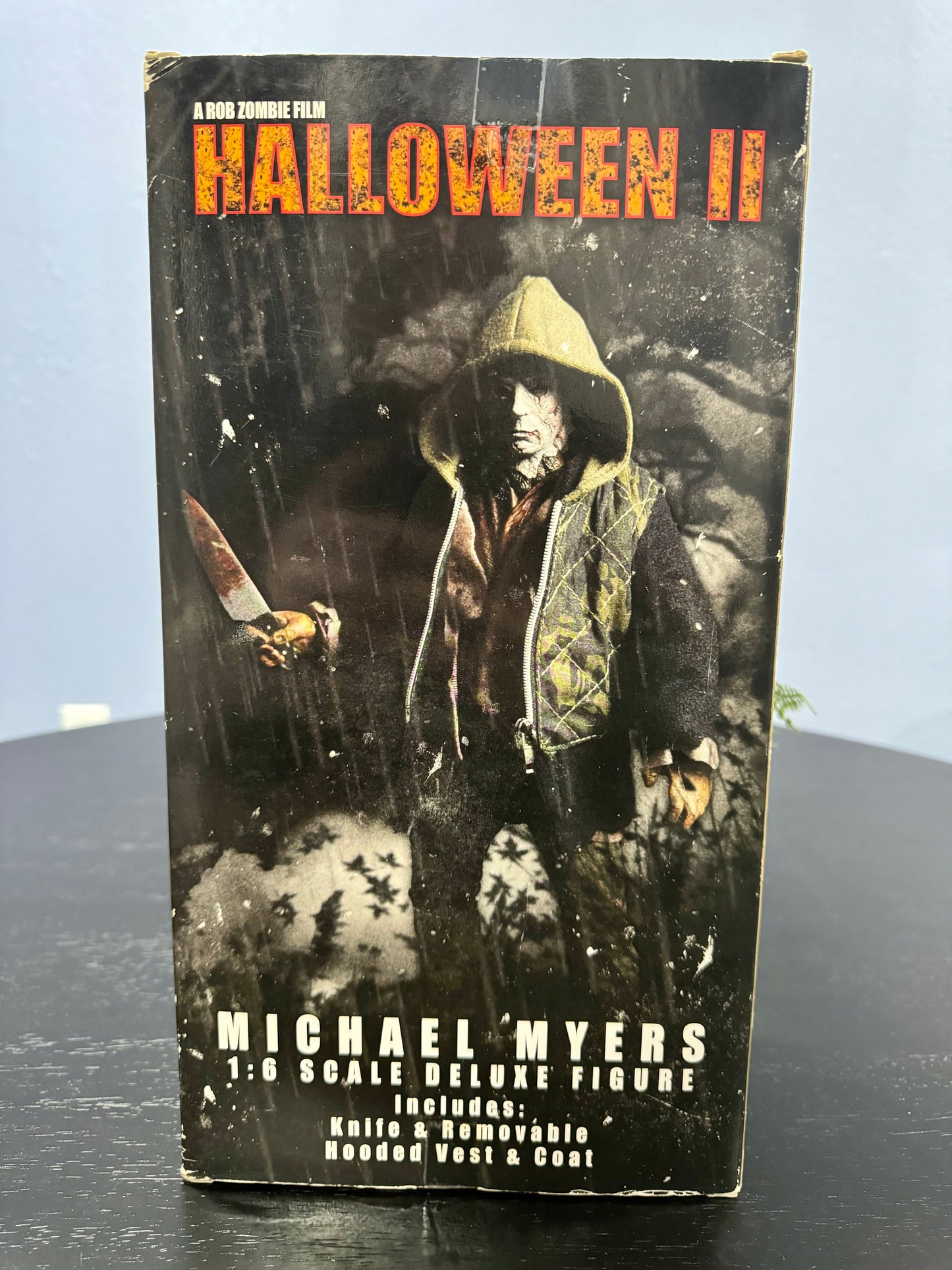 Mezco Rob Zombie Halloween II Michael Myers 1:6 Scale Deluxe Figure