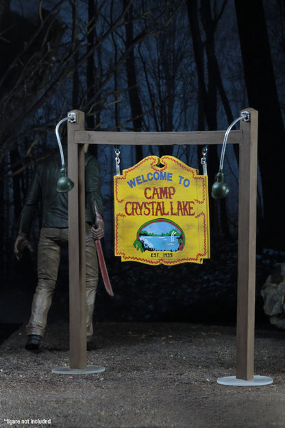 NECA FRIDAY THE 13TH - CAMP CRYSTAL LAKE ACCESSORY SET