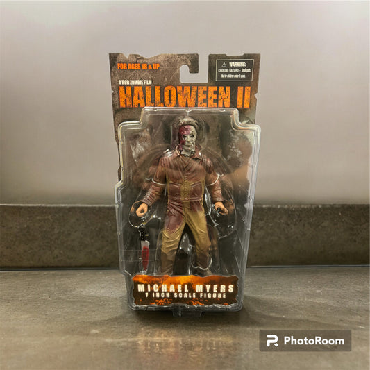 Mezco Toys - Rob Zombie's Halloween II Action Figure - MICHAEL MYERS