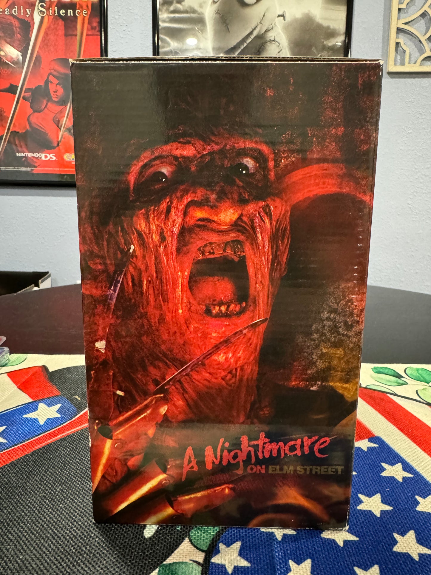 NECA A Nightmare On Elm Street Freddy Furnace Diorama