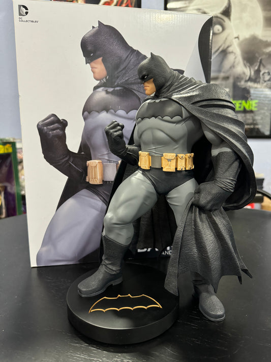 Batman DC Comics Designer Series Andy Kubert Full Size 12" Statue DK3