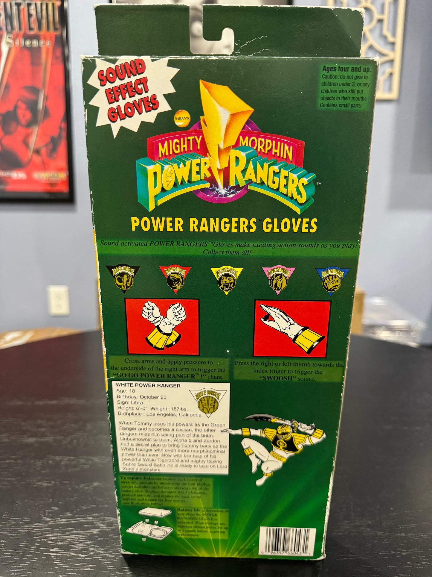 Mighty Morphin Power Rangers White Ranger Gloves