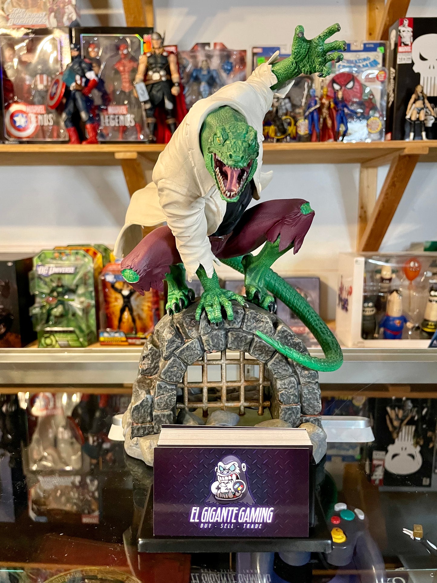 Marvel Premier Collection The Lizard 12-Inch Statue