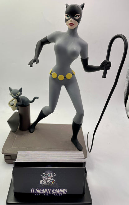 Batman The Animated Series Catwoman Femme Fatales Statue m